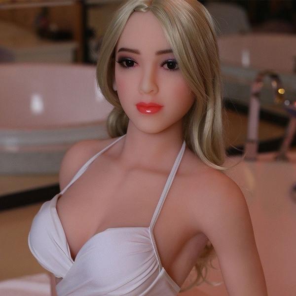 Can I take my sex doll for a trip - lovedollshops.com