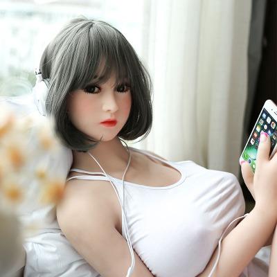 How to look at bringing real dolls to the street? - lovedollshops.com